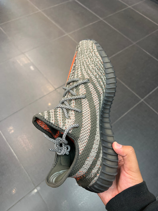 Yzy 350 Carbon Beluga (Size 10.5)