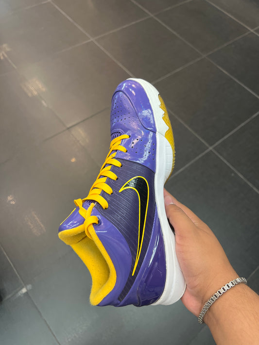 Kobe 4 UNDFTD (Size 9.5)