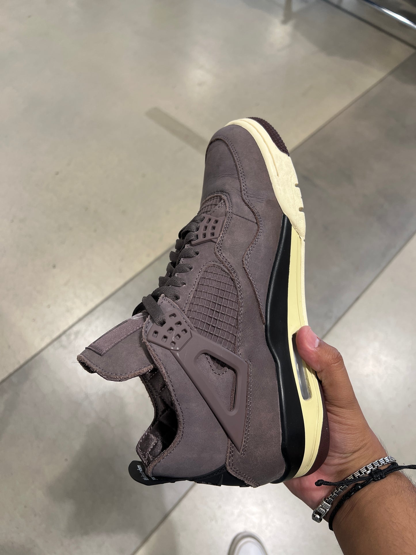 J4 A Ma Maniere (Size 10)