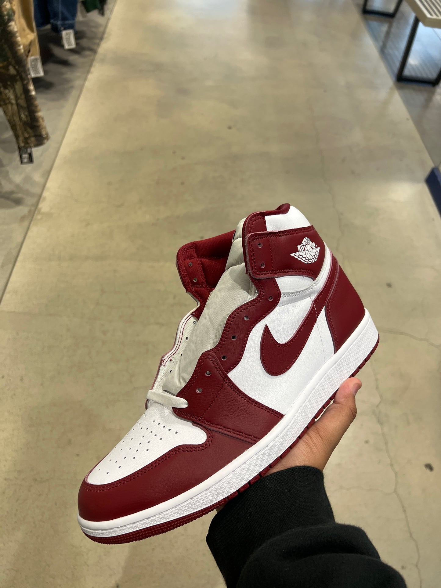 J1 Team Red (Size 13)