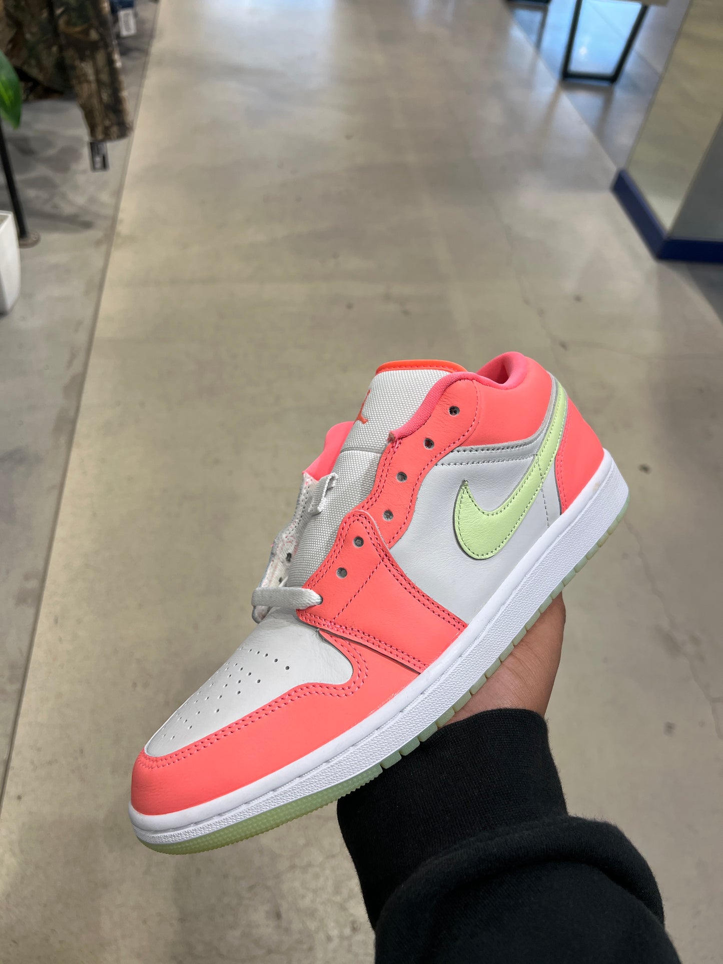 J1 Low Lava Glow (Size 10.5)