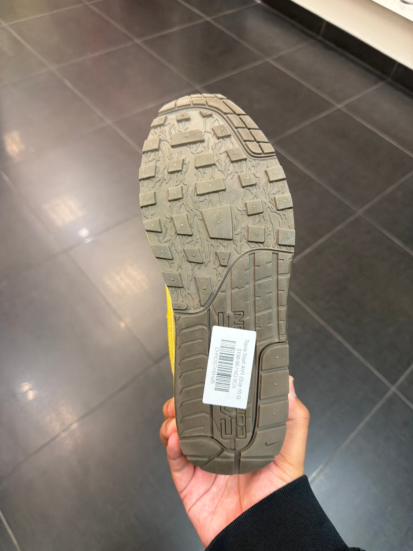 Travis Scott AM1 (Size 10.5)