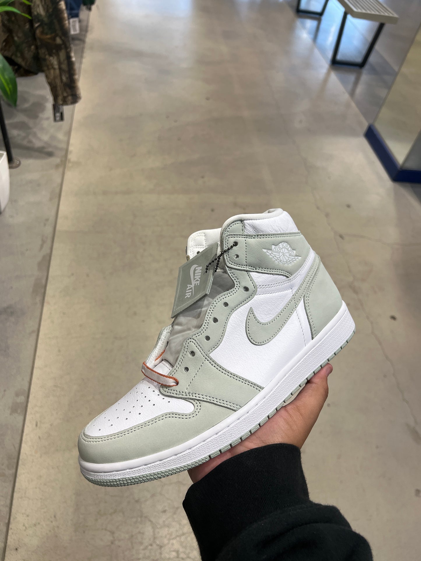 J1 Seafoam (Size 9.5M)