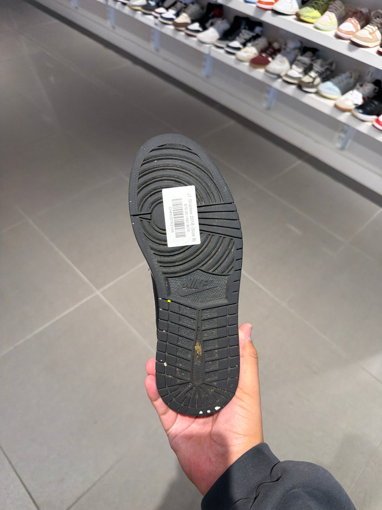 J1 Shadow 2018 (Size 8)