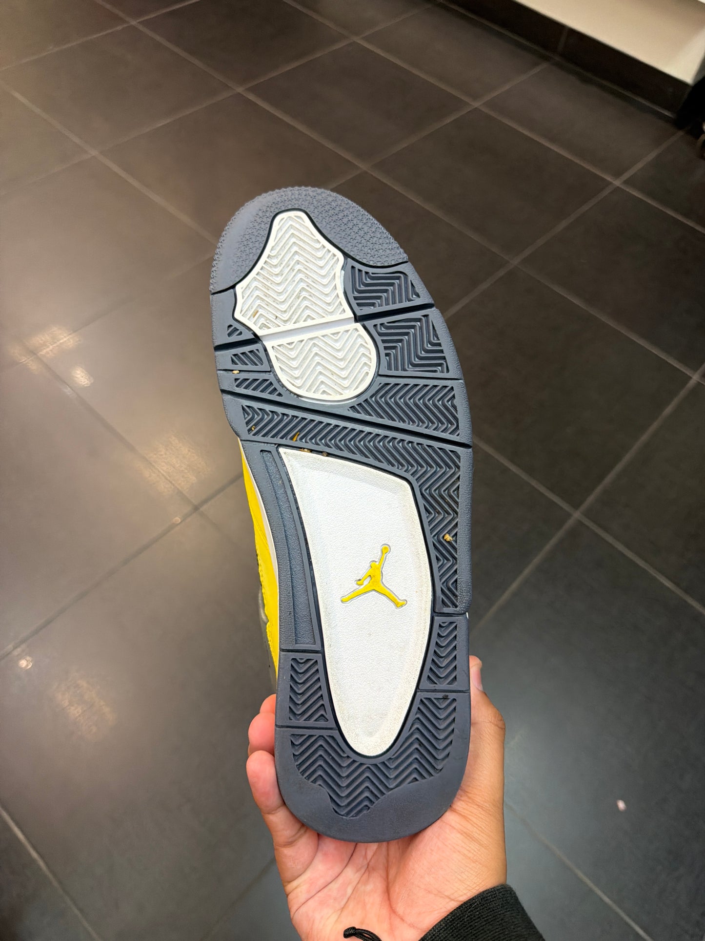 J4 Lightning (Size 9.5)