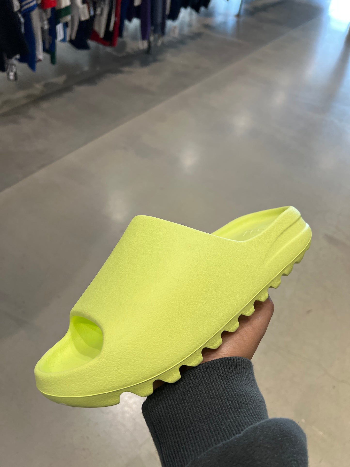 Yzy Slide Glow (Size 10)