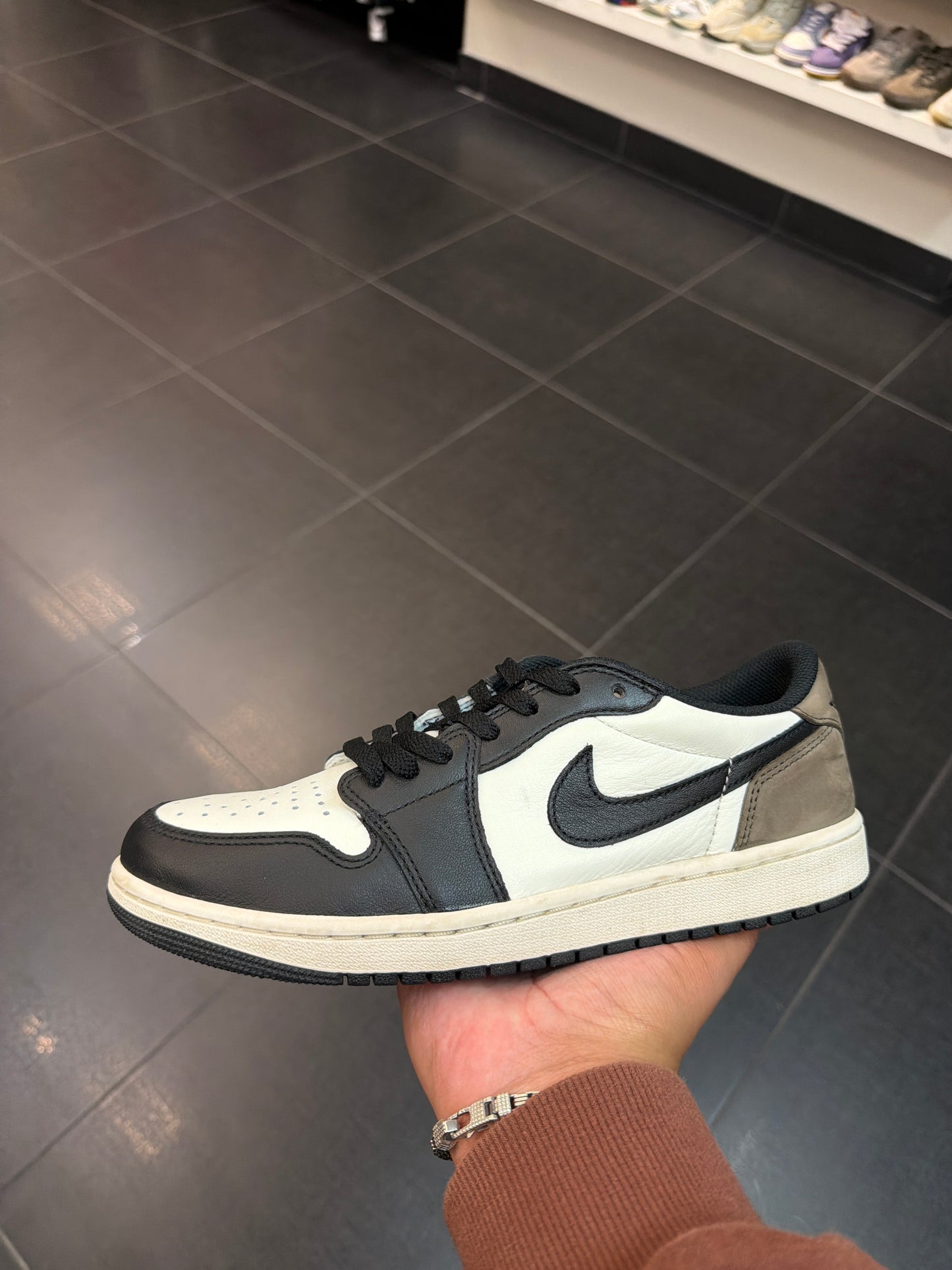 J1 Low Mocha (Size 9)