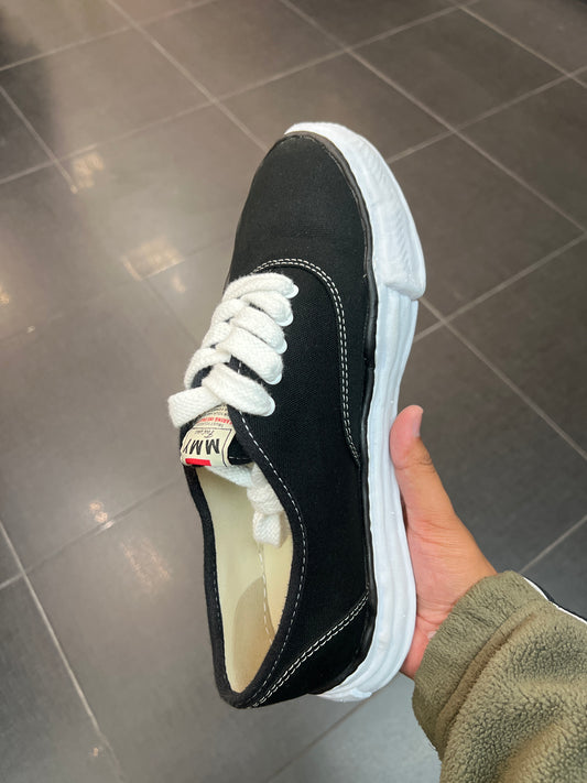 Maison Mihara Low (Size 12)