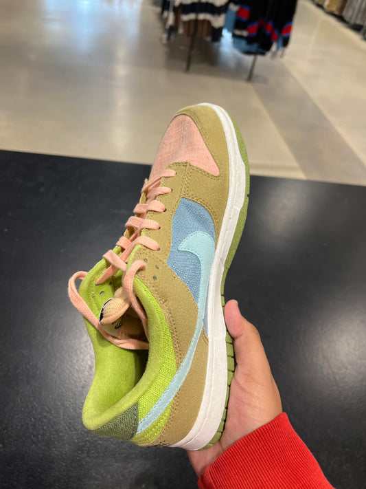 Sun Club Dunk (Size 10)