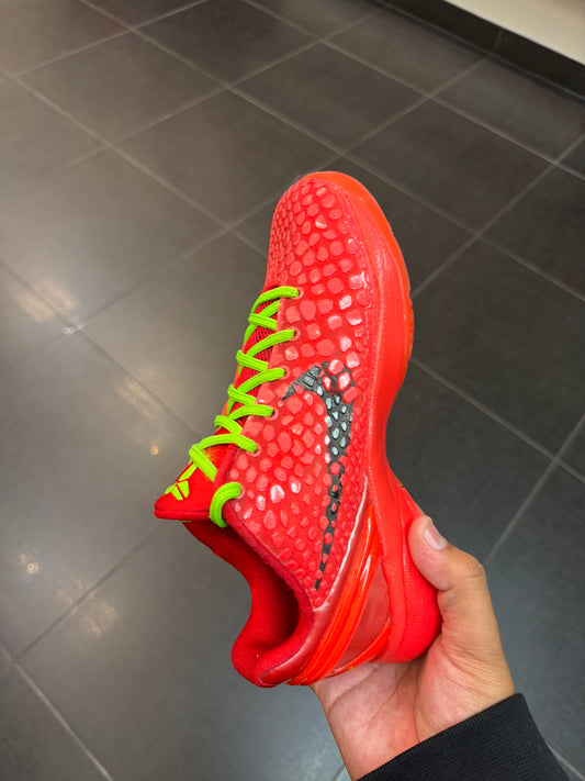 Kobe 6 Reverse Grinch (Size 4.5Y)