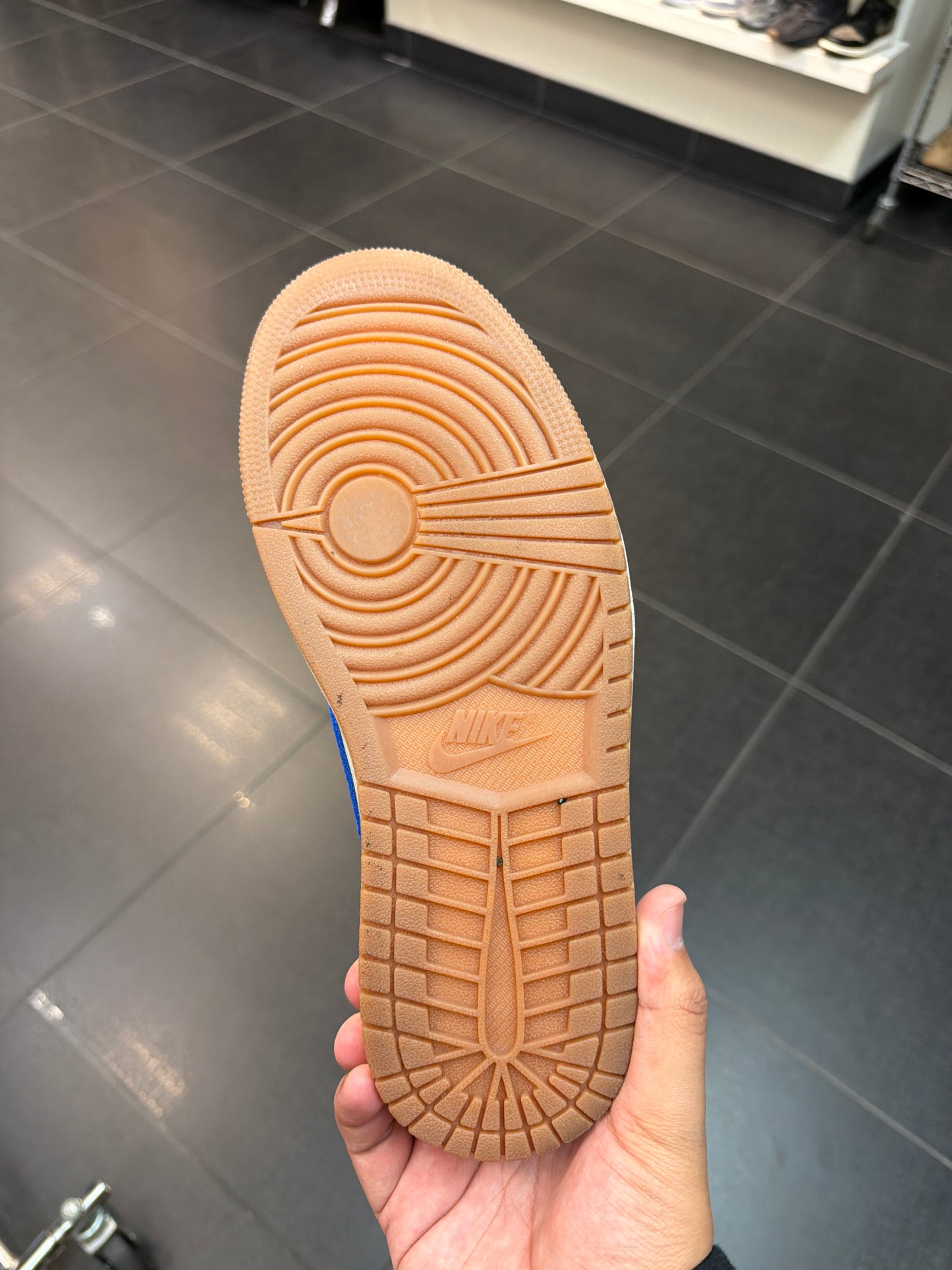 J1 Travis Scott Canary (Size 8W)