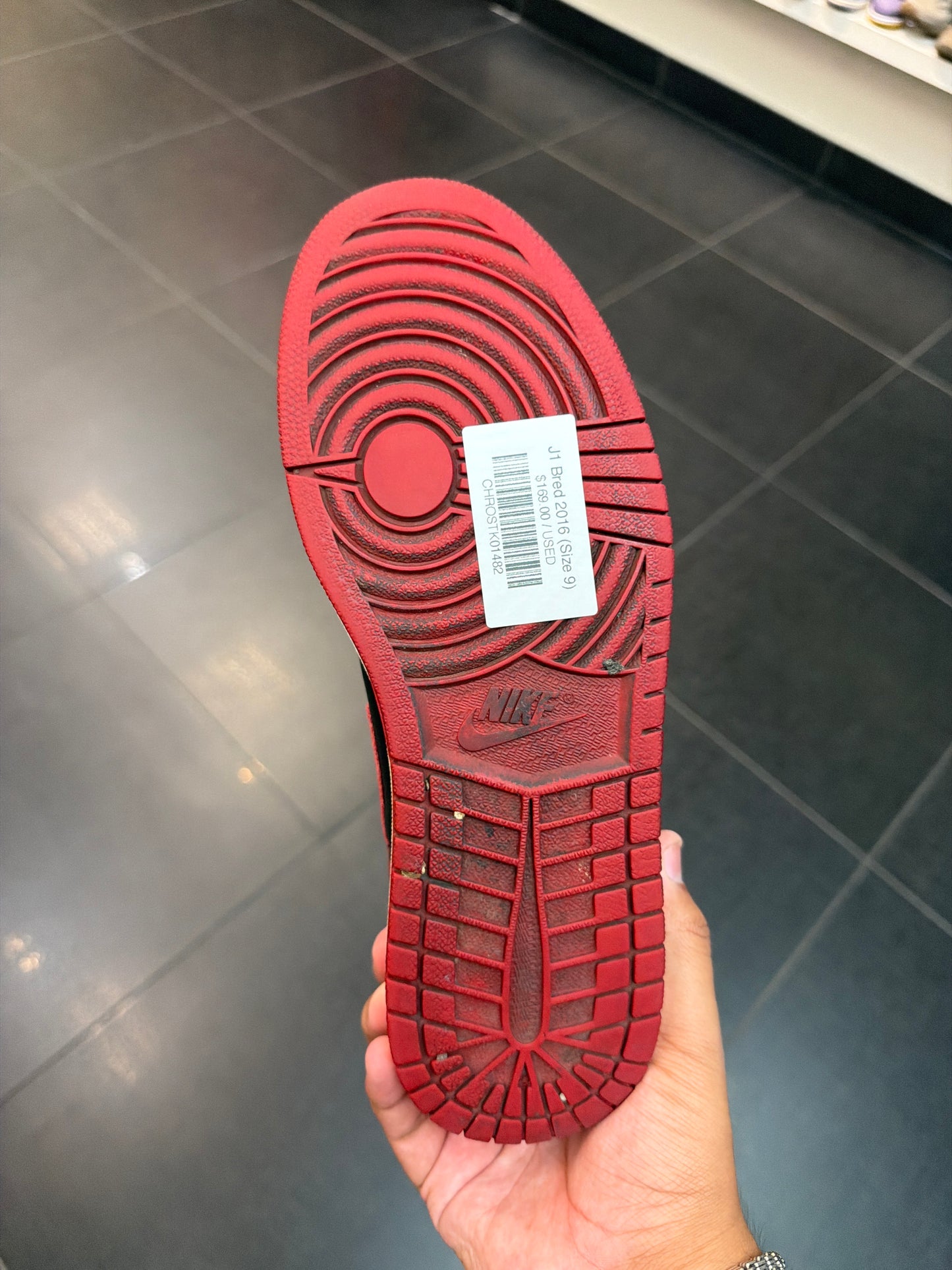 J1 Bred 2016 (Size 9)