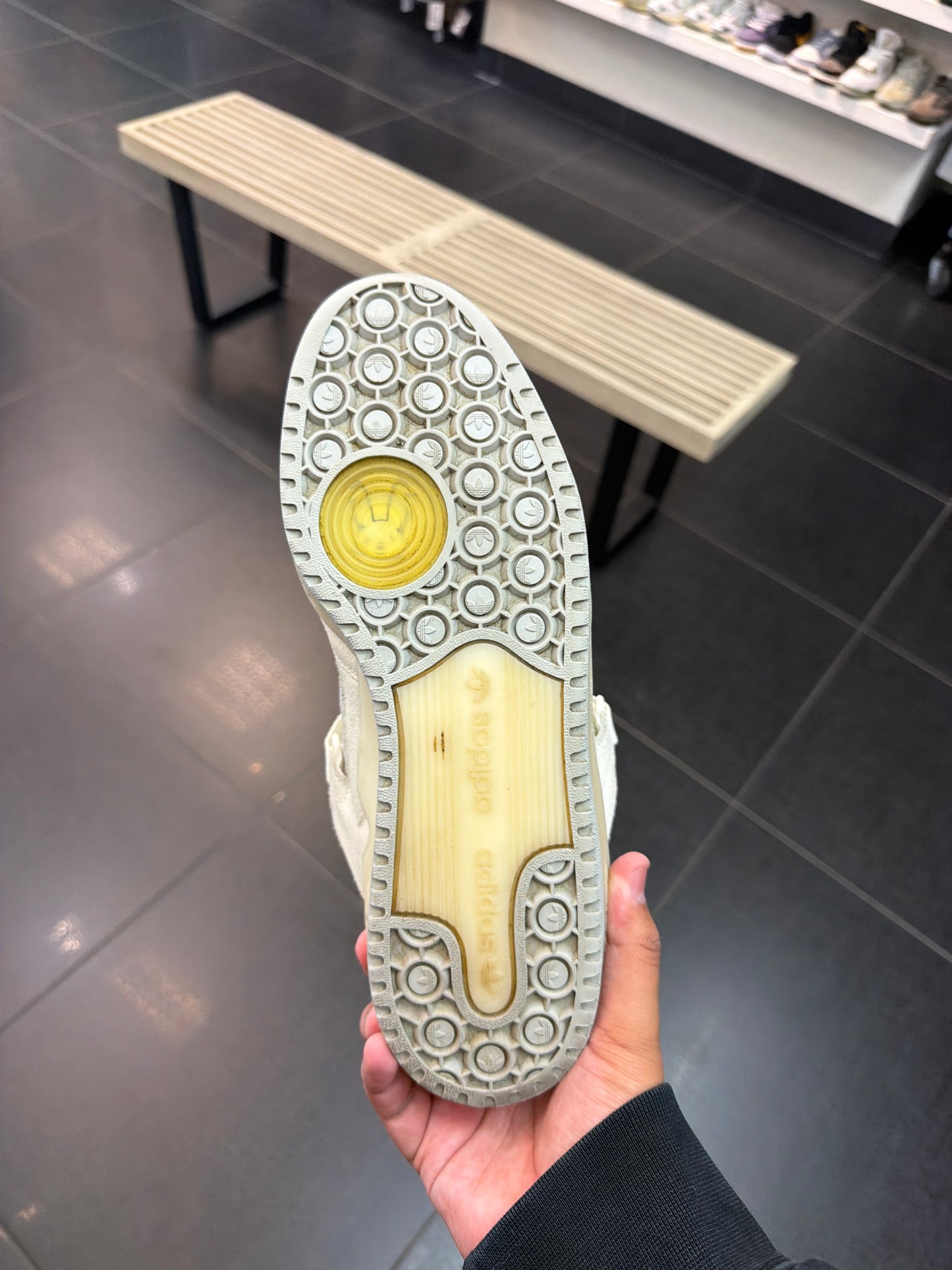 Bad Bunny Forum (Size 9.5)