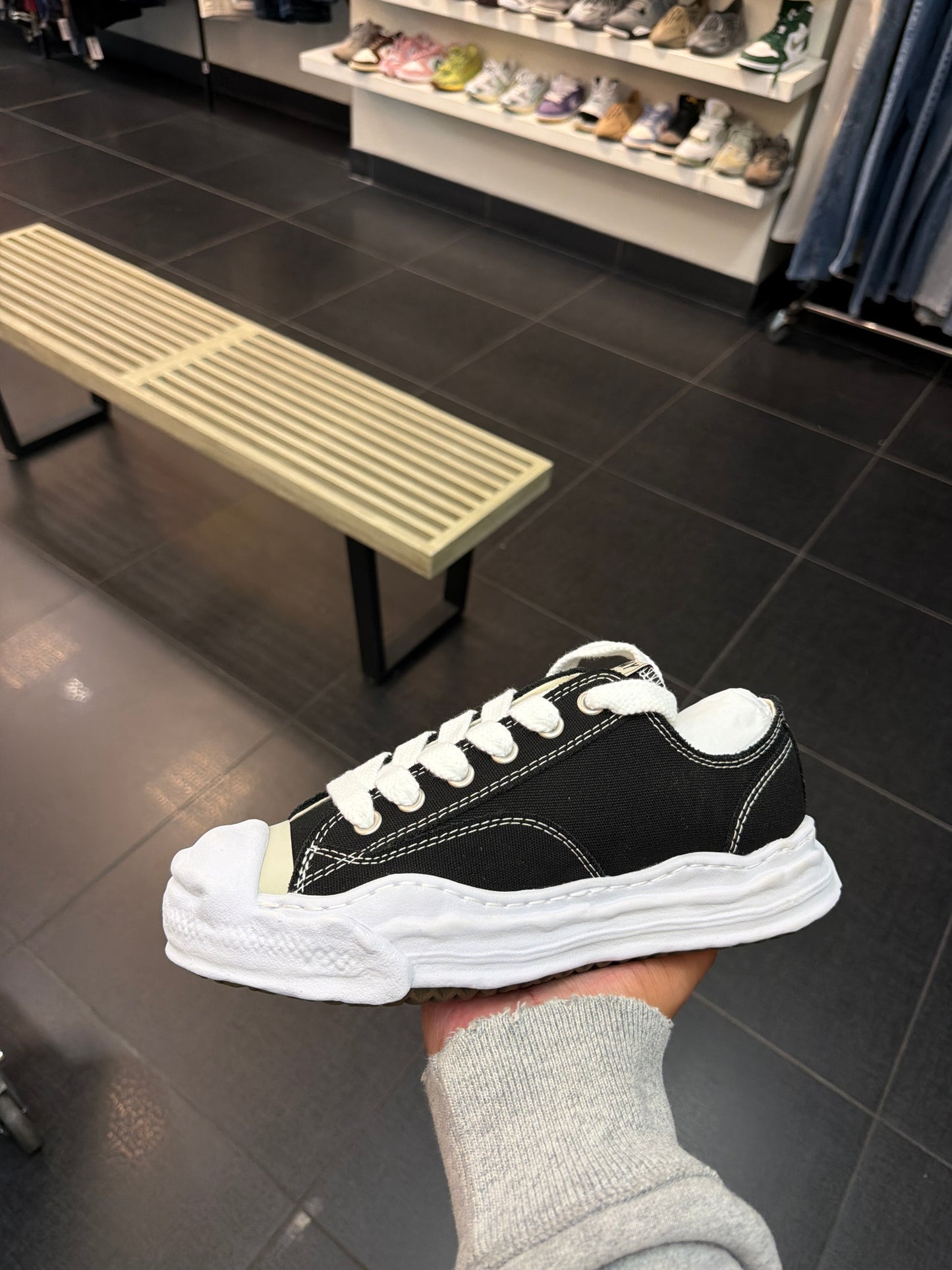 Maison Mihara Hank (Size 8)