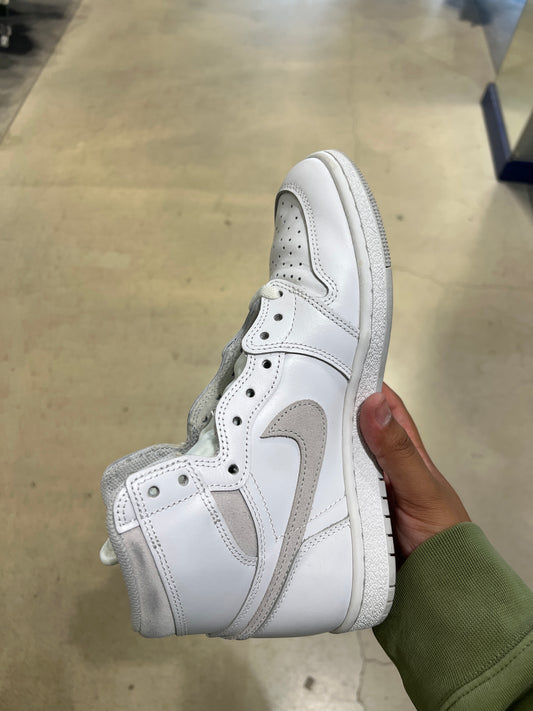 J1 85 White (Size 8.5)