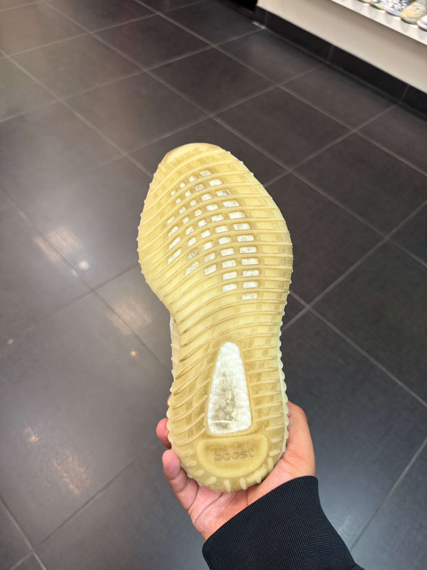 Yzy 350 Bone (Size 6.5M)