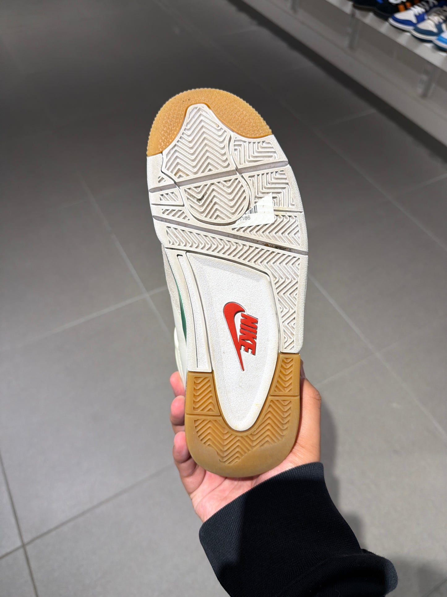 J4 SB Pine Green (Size 7M)