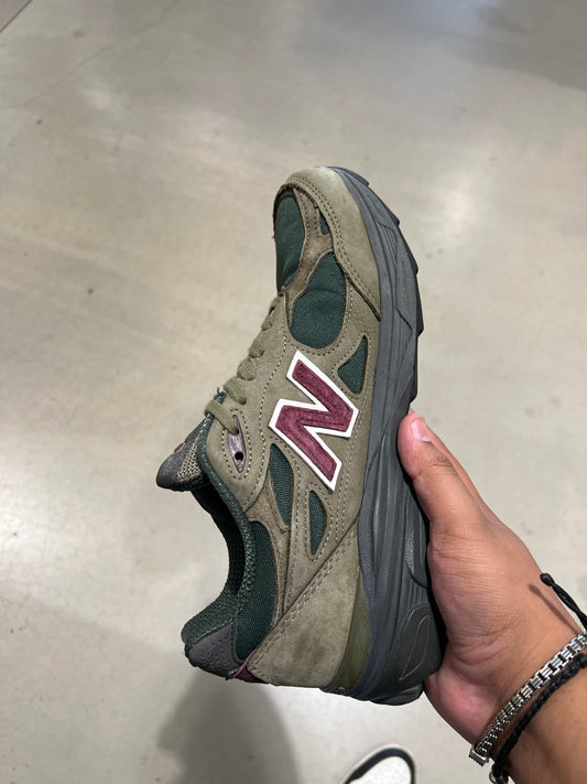 NB 990 Ted Santis (Size 8)