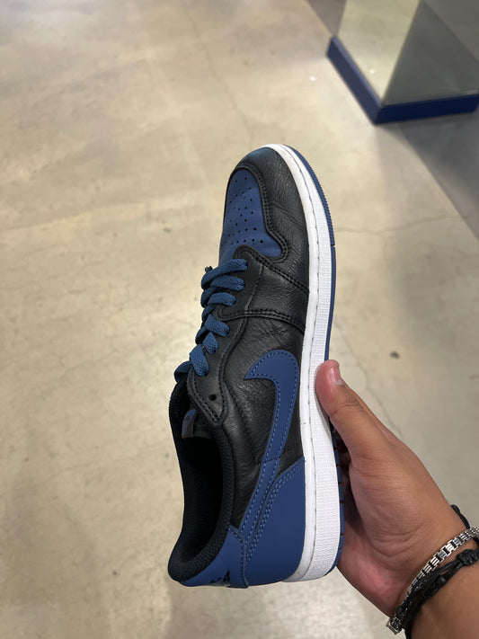 J1 Low Mystic Navy (Size 10)