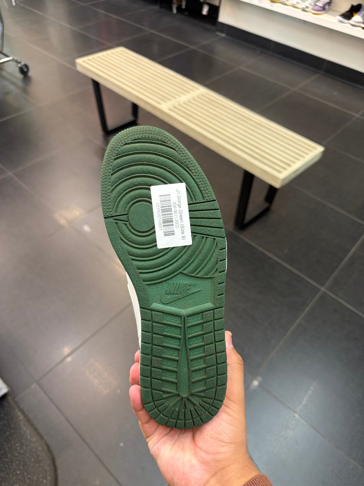 J1 Gorge Green (Size 9)