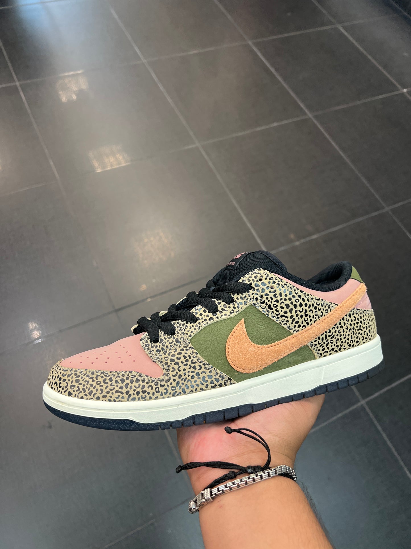 Arts-Rec SB Dunk (Size 10.5)