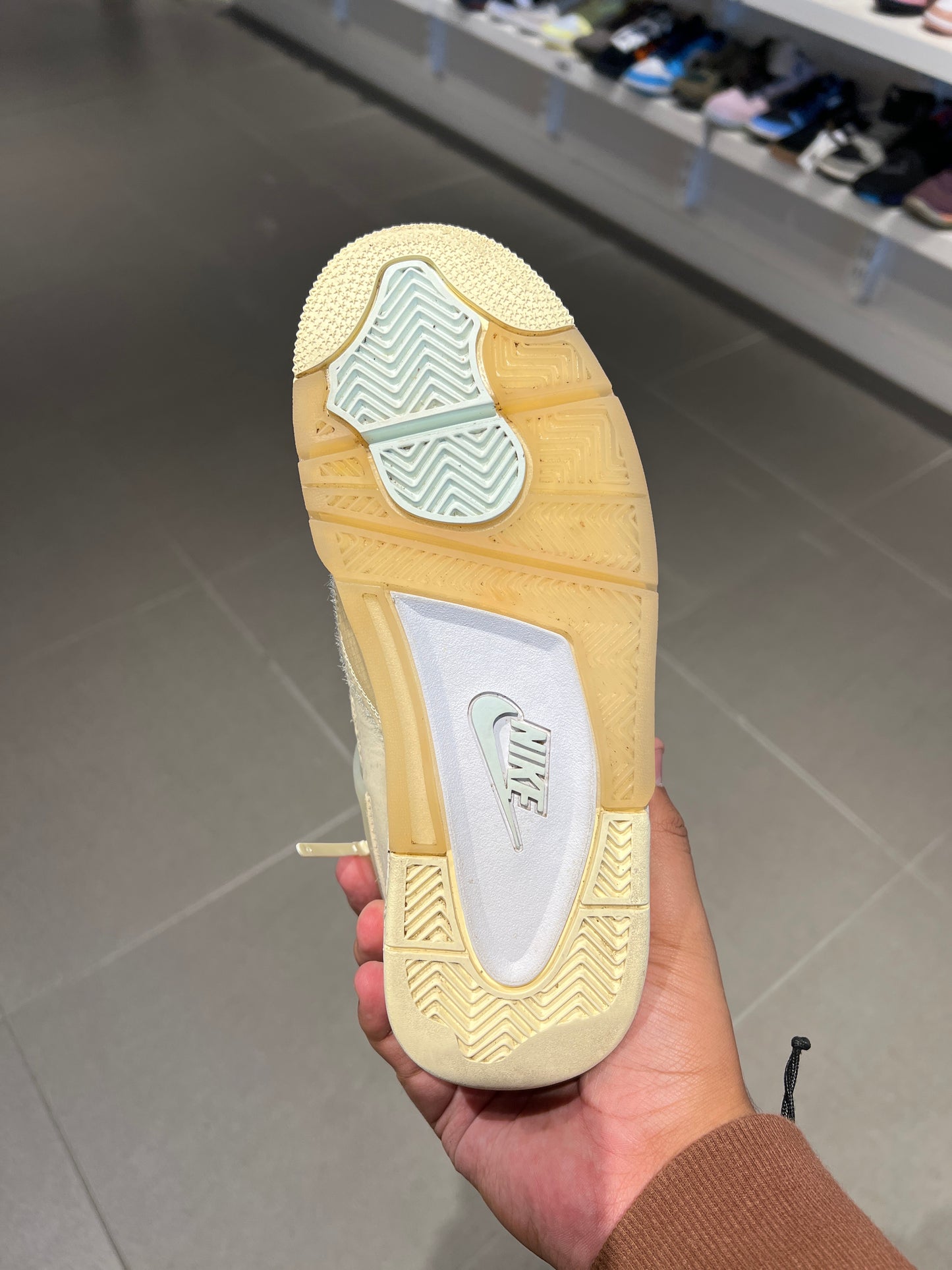 J4 Off-White (Size 5M)