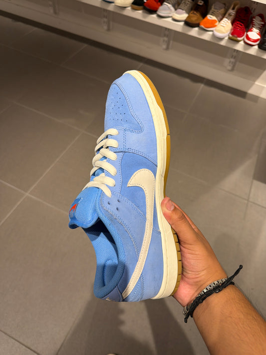 UNC Gum SB (Size 11)