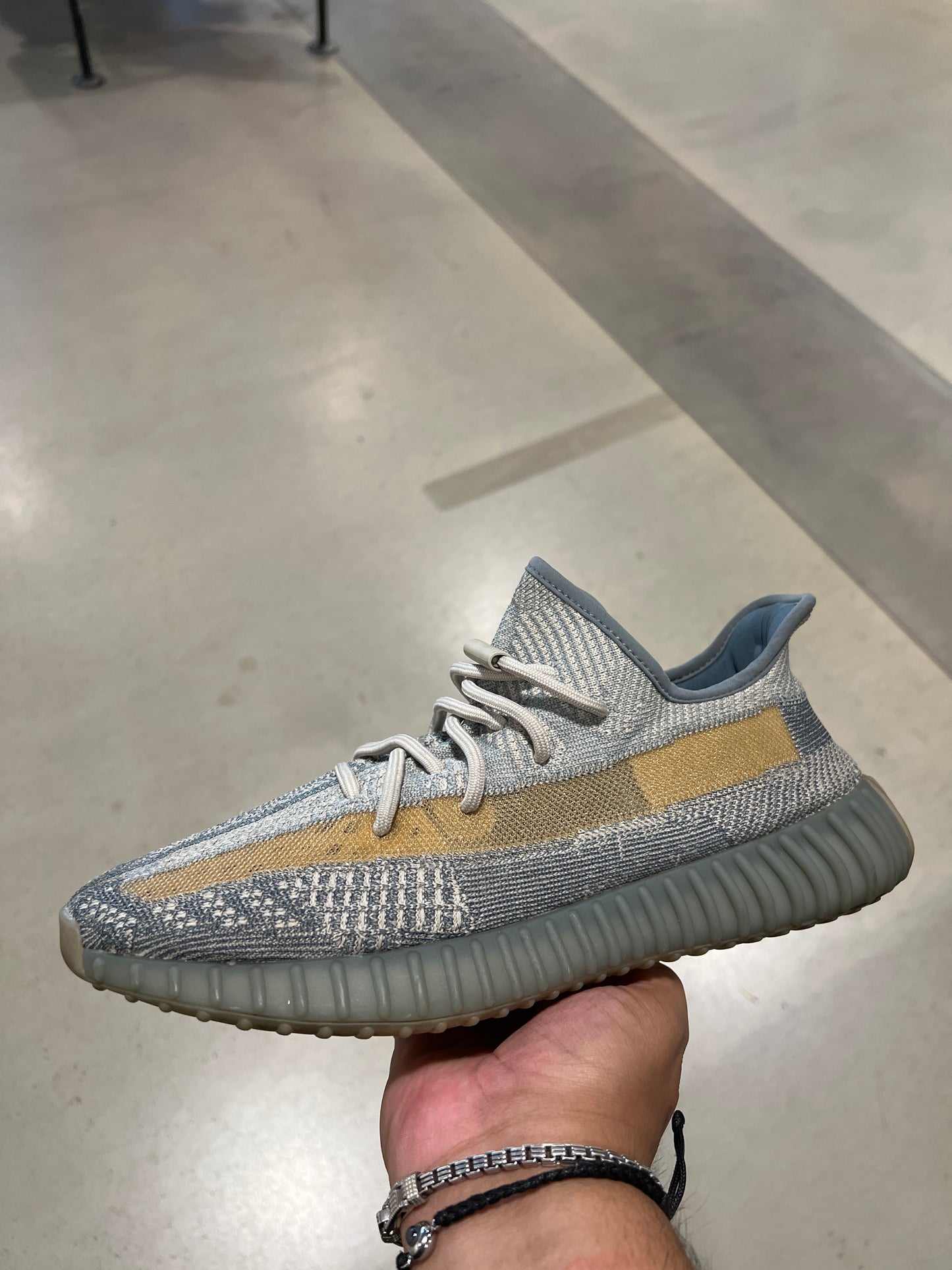 Yzy 350 Israfil (Size 11)