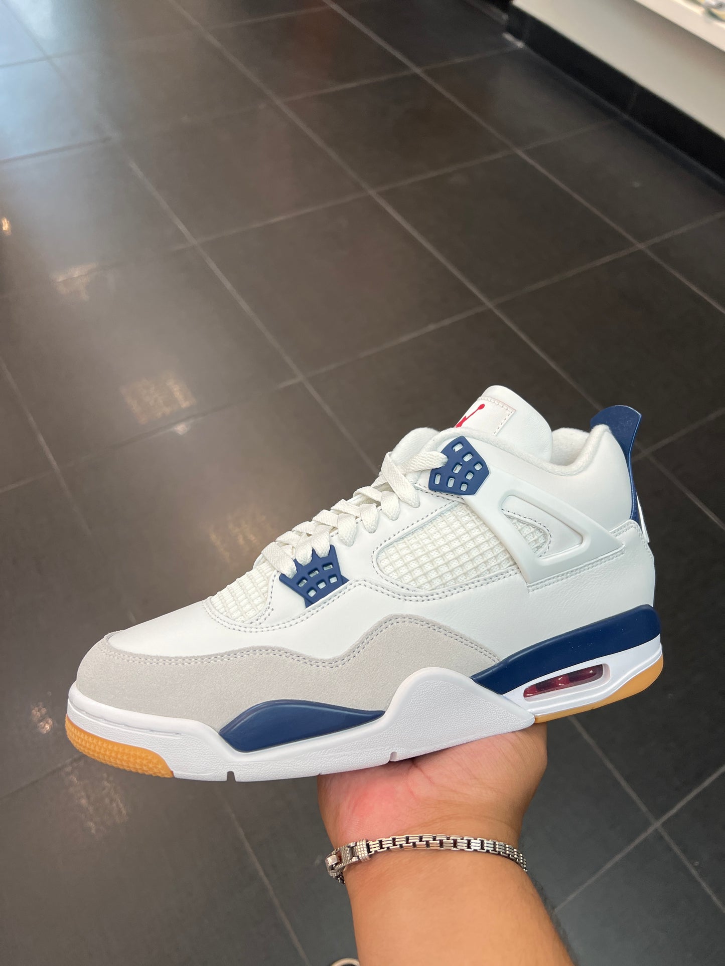 J4 SB Navy (Size 10.5)