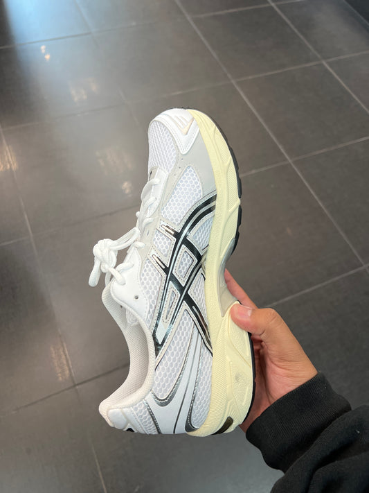 Asics Gel 11-30 Cream Grey (Size 10)