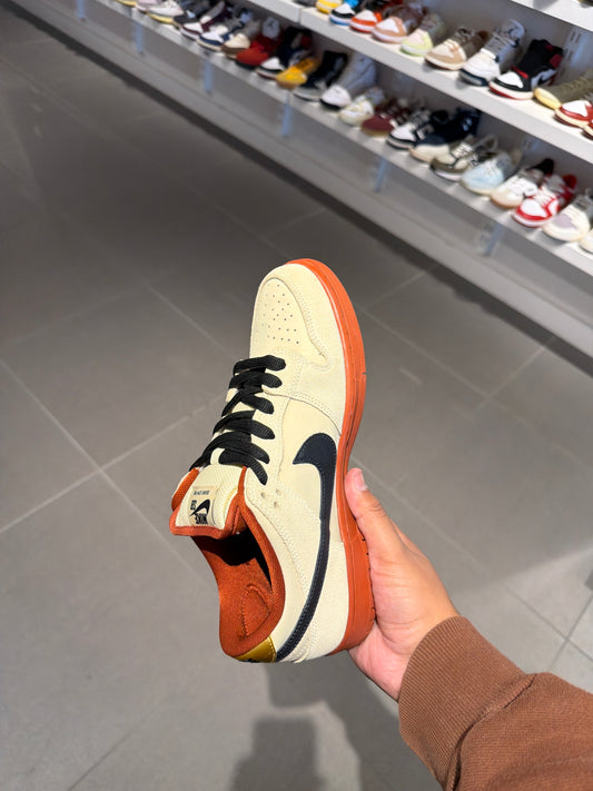 Hennessy SB Dunk (Size 8)