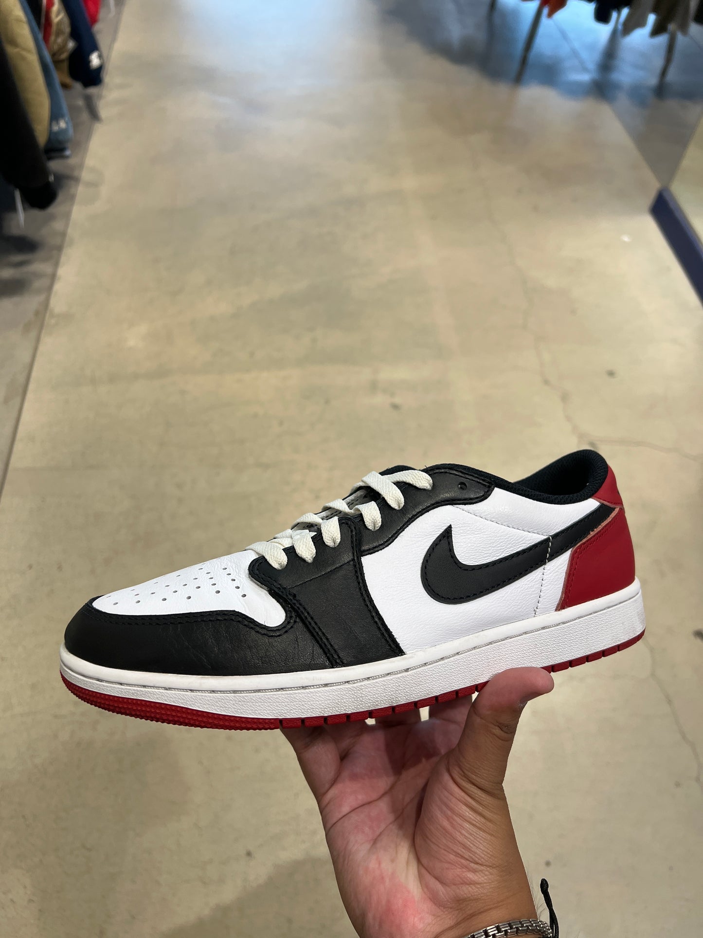 J1 Low Black Toe (Size 9.5)