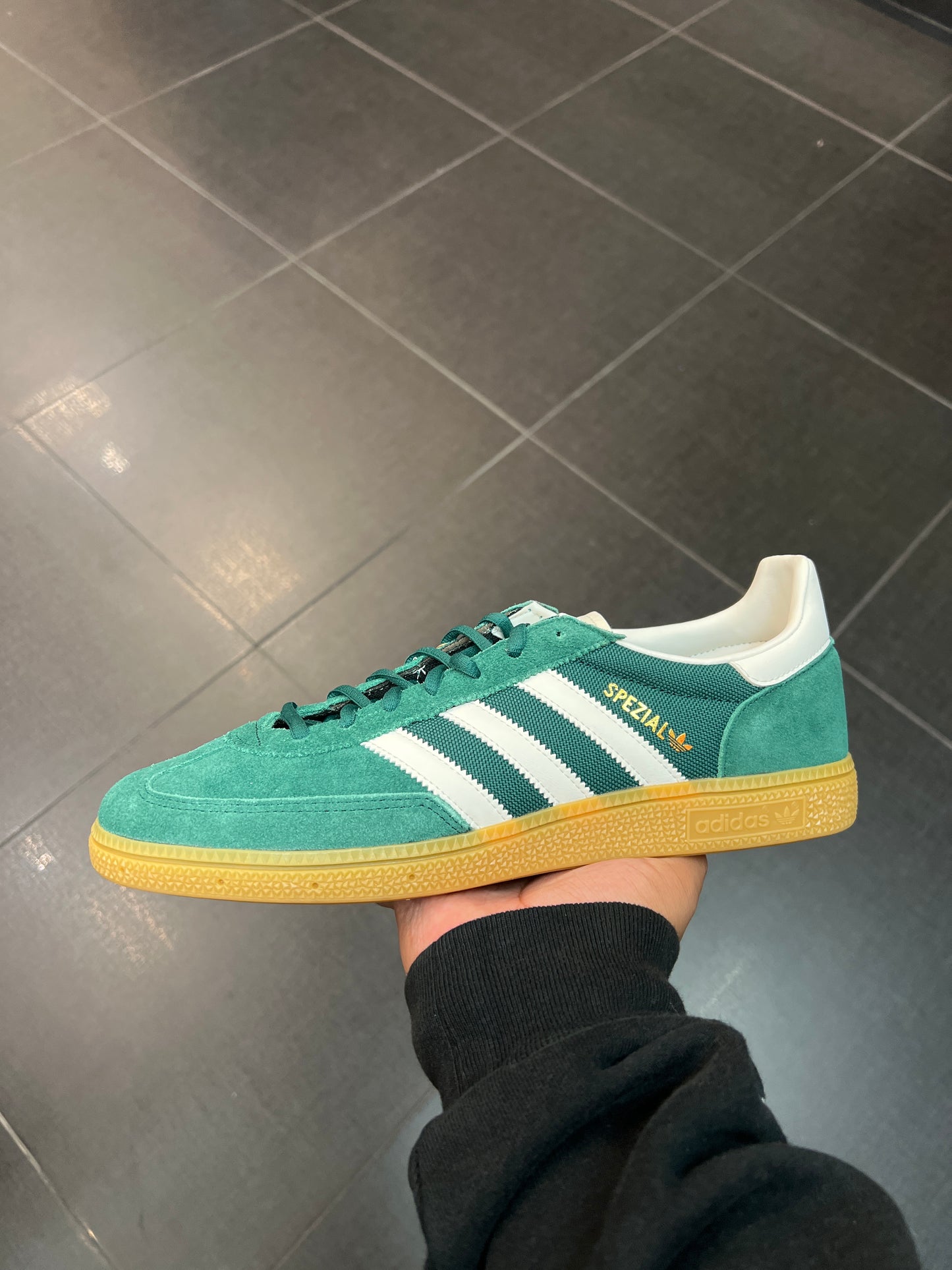 Green Handzball Spezial (Size 11)