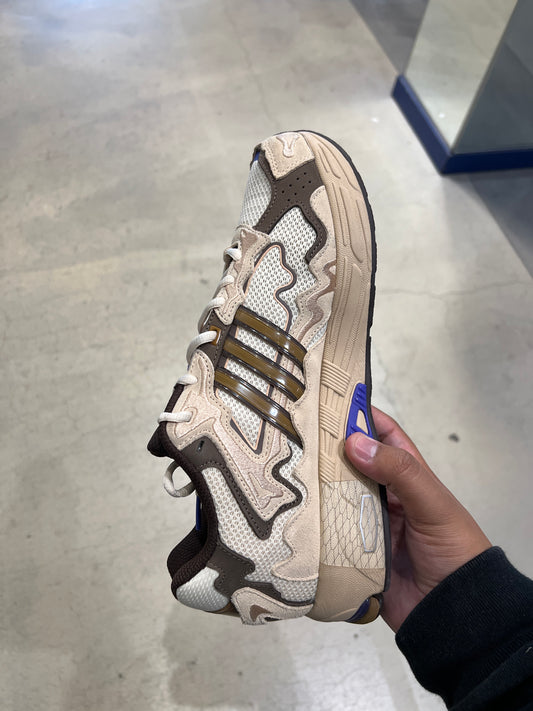 Bad Bunny Response Fino (Size 11)