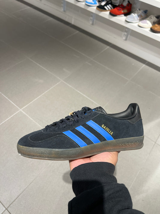 Black Blue Gazelle Indoor (Size 11.5)