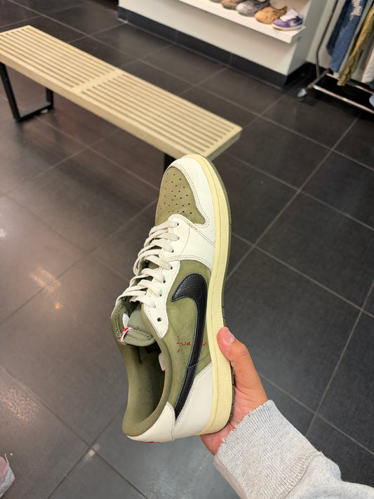 J1 Travis Scott Medium Olive (Size 12)