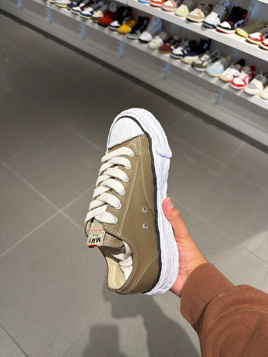 Maison Mihara Peterson 23 Brown (Size 8)