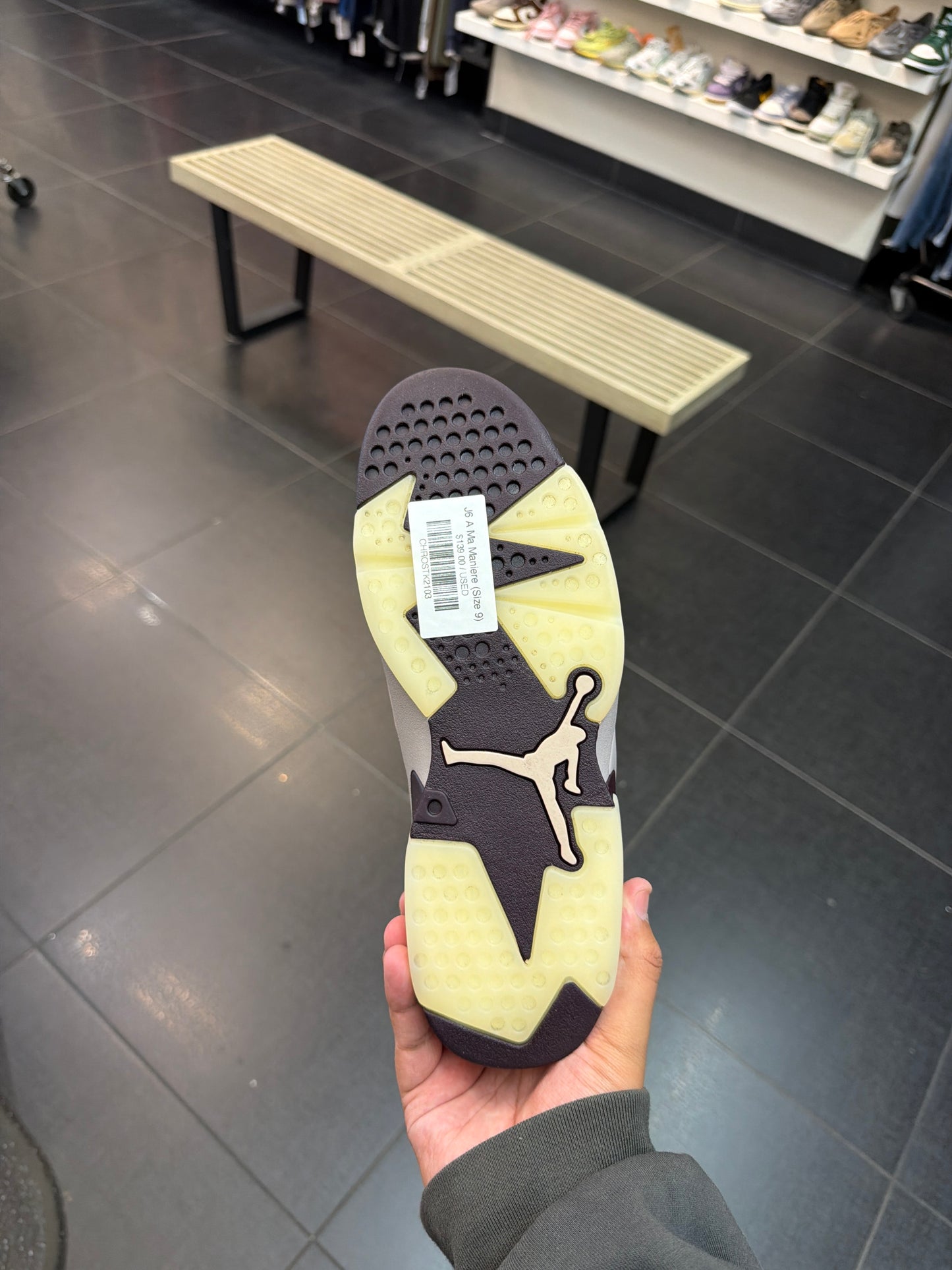 J6 A Ma Maniere (Size 9)
