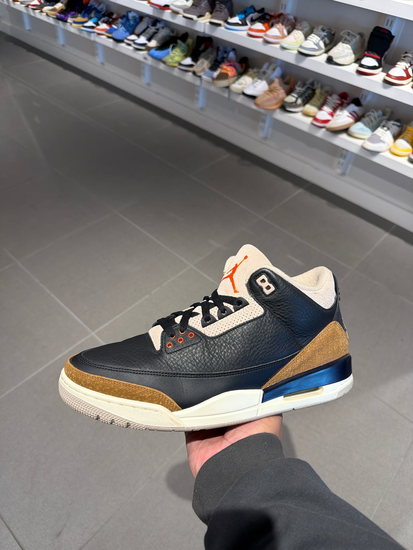 J3 Desert Elephant (Size 11.5)