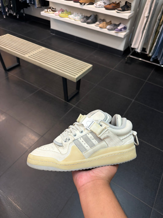 Bad Bunny Forum White (Size 7.5)