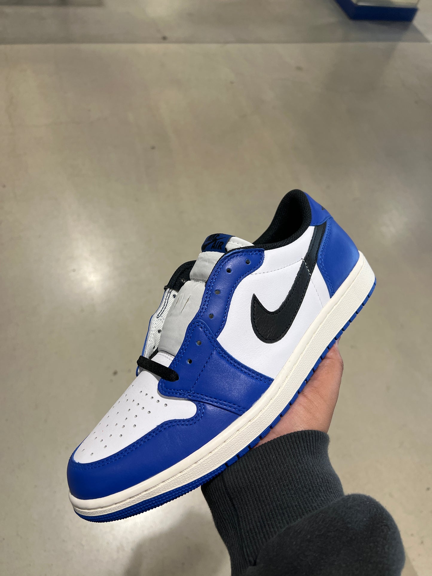 J1 Low Game Royal (Size 11)