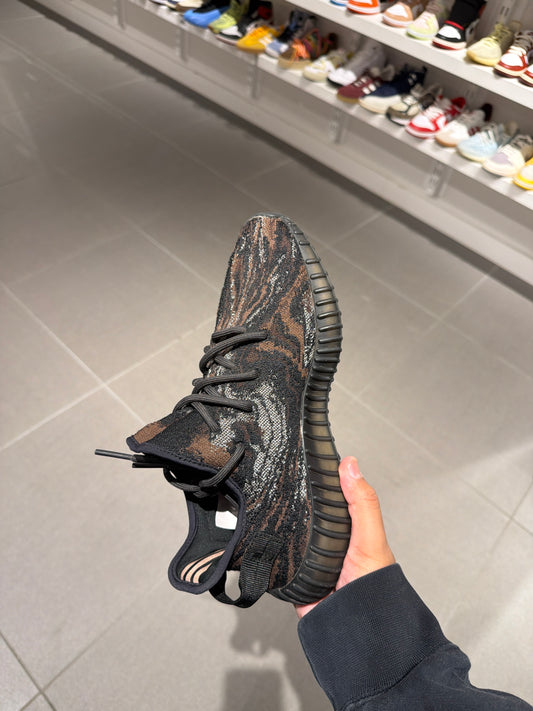 Yzy 350 MX Rock (Size 8.5)