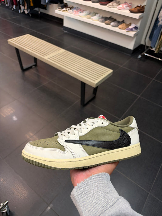 J1 Travis Scott Medium Olive (Size 12)