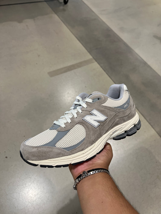 NB 2002R Grey (Size 11)