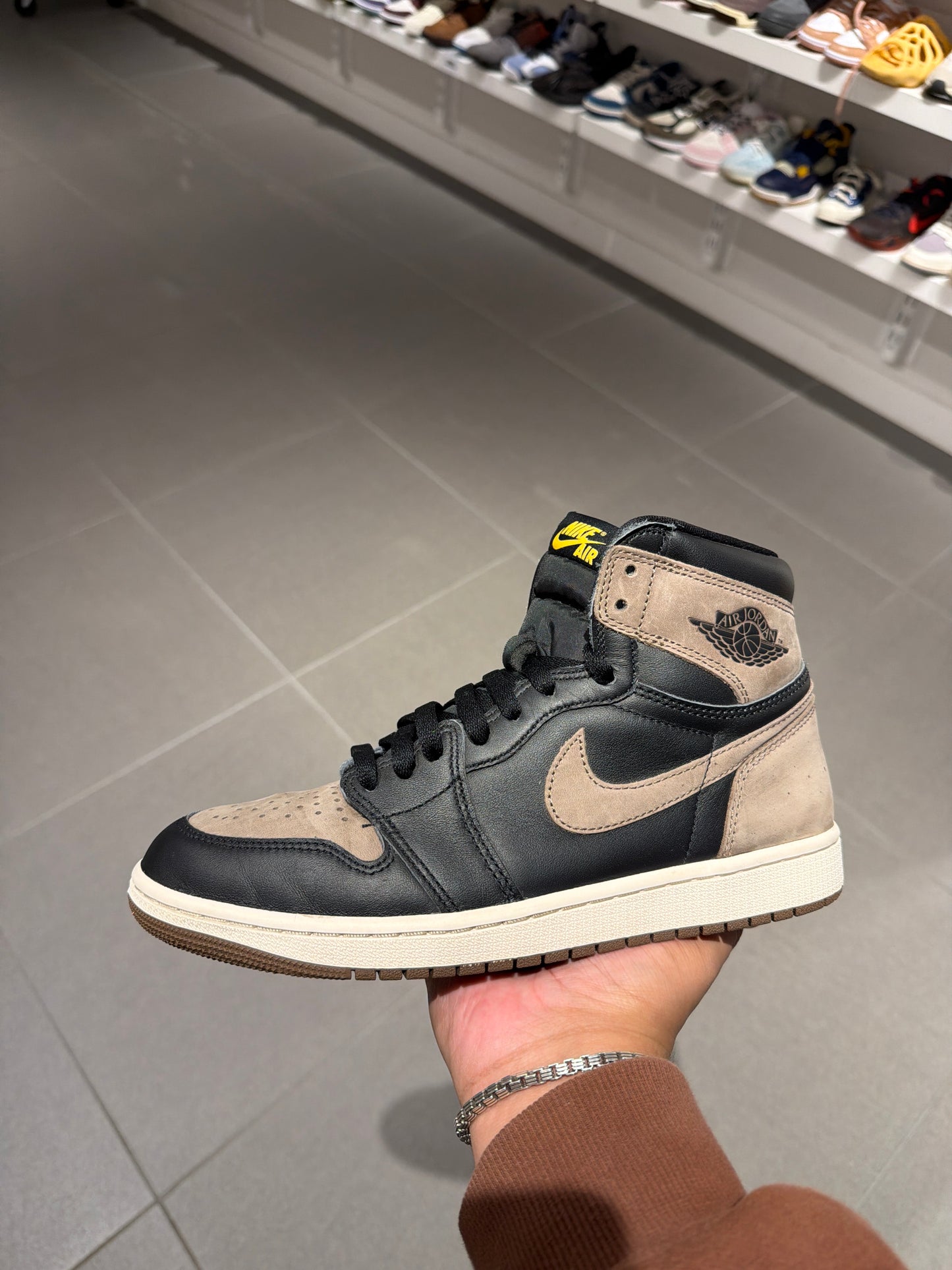 J1 Palomino (Size 9)