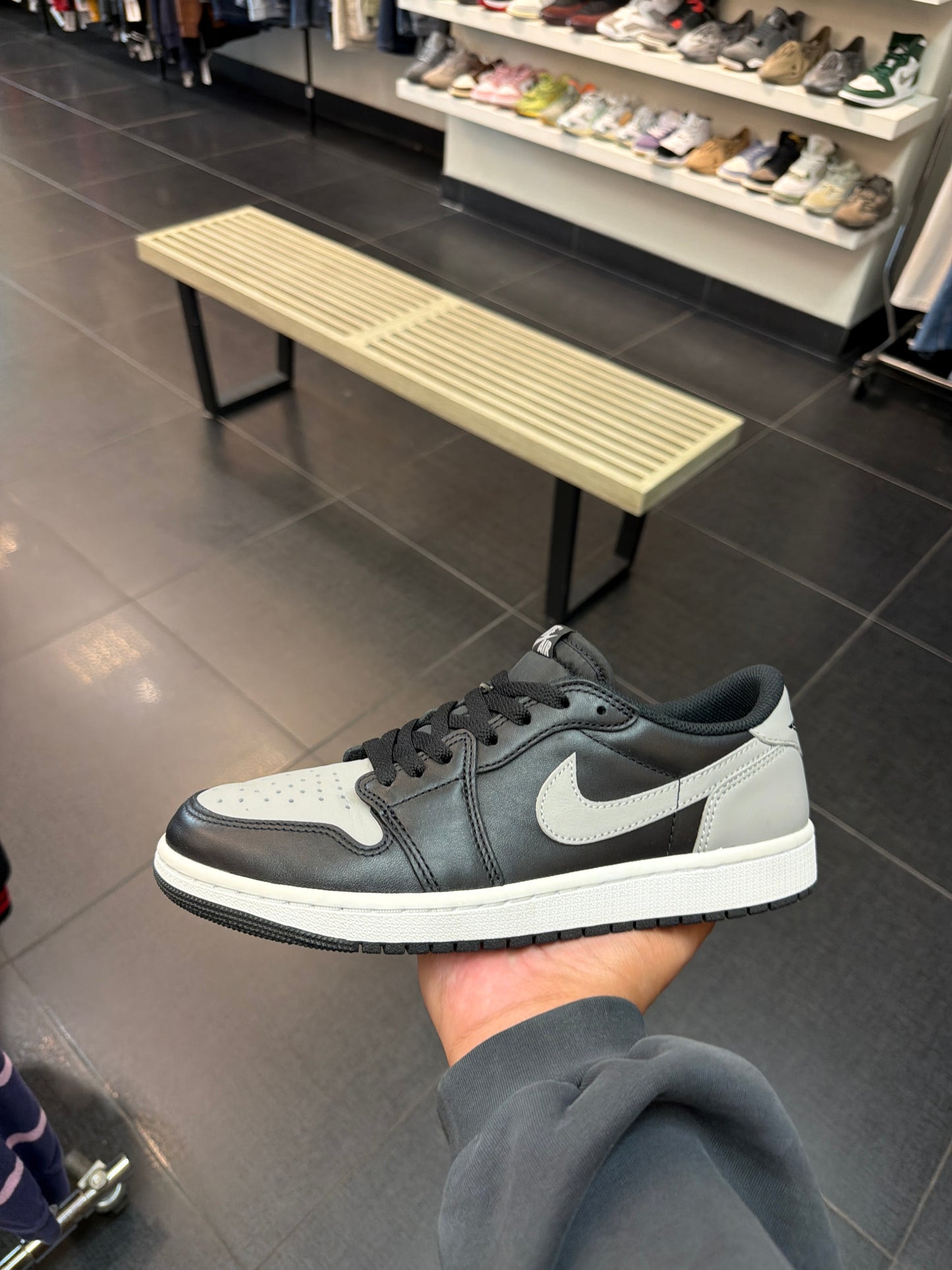 J1 Low Shadow (Size 9)