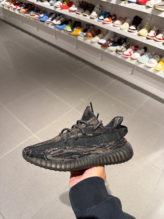 Yzy 350 MX Rock (Size 8.5)