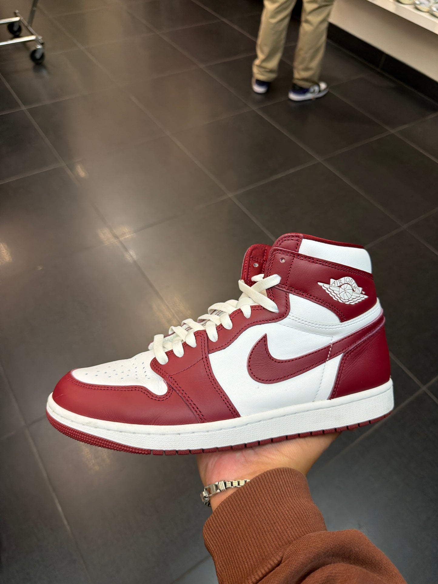 J1 Team Red (Size 11.5)