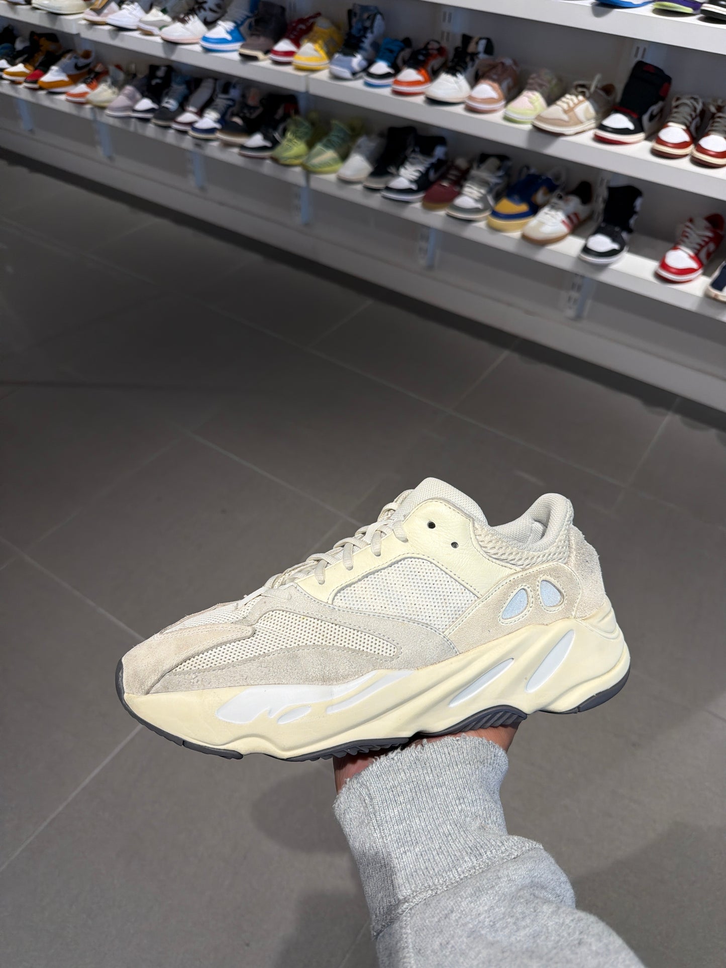 Yzy 700 Analog (Size 12)