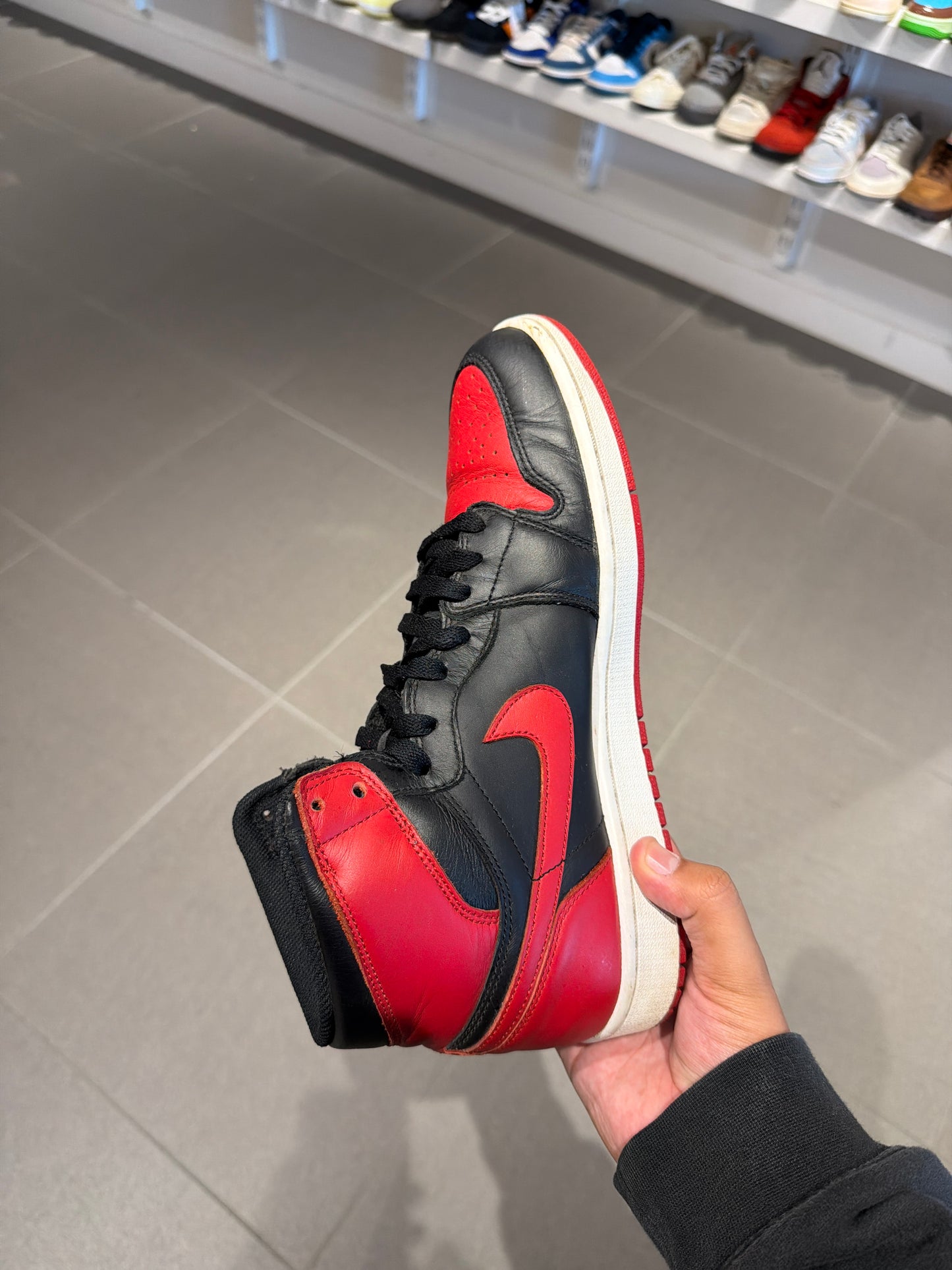 J1 Bred 2013 (Size 10.5)